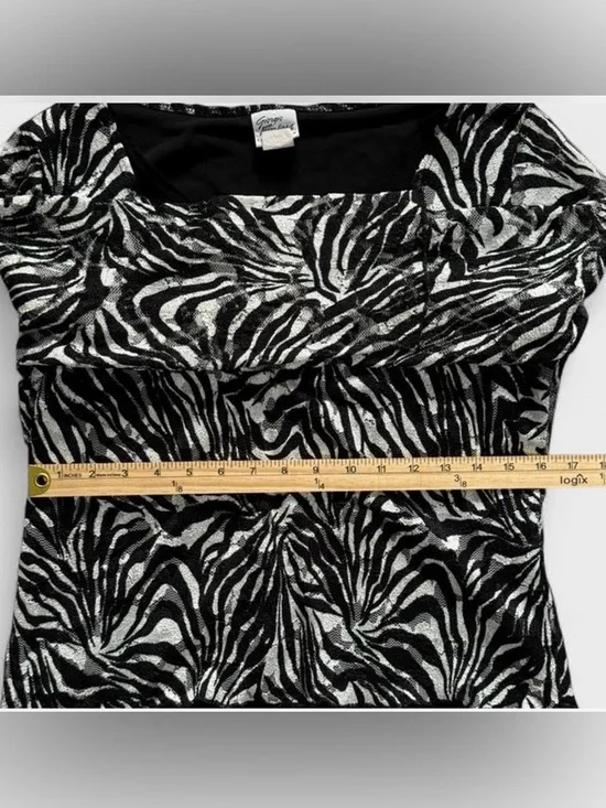 Y2K Giorgio Fiorlini Black & White Zebra Print 3/4 Sleeve Lace V Cut Blouse Top - Picture 5 of 6